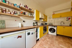 12' Kitchen- click for photo gallery